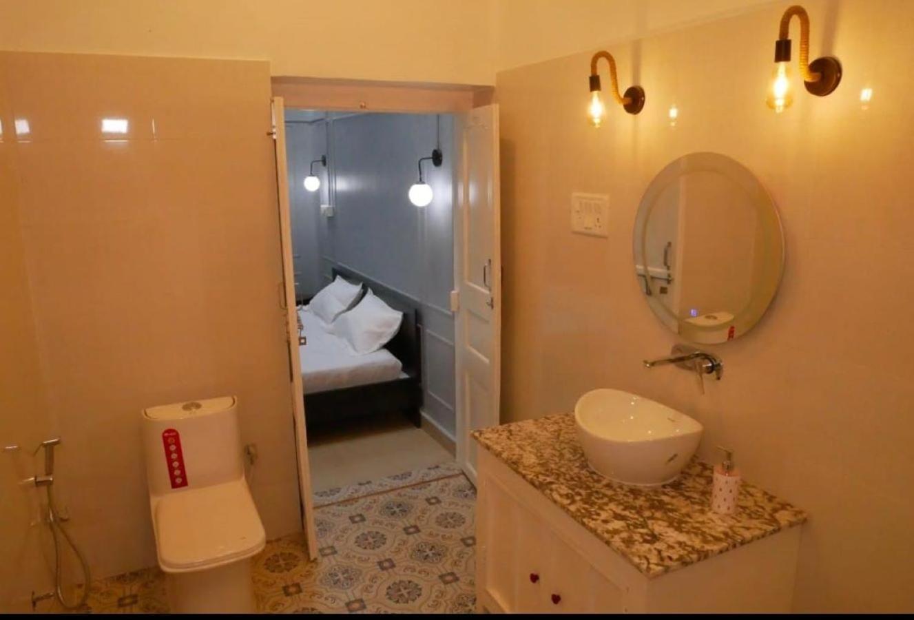 Janki Kunj Varanasi- 3 Room Home Exterior photo
