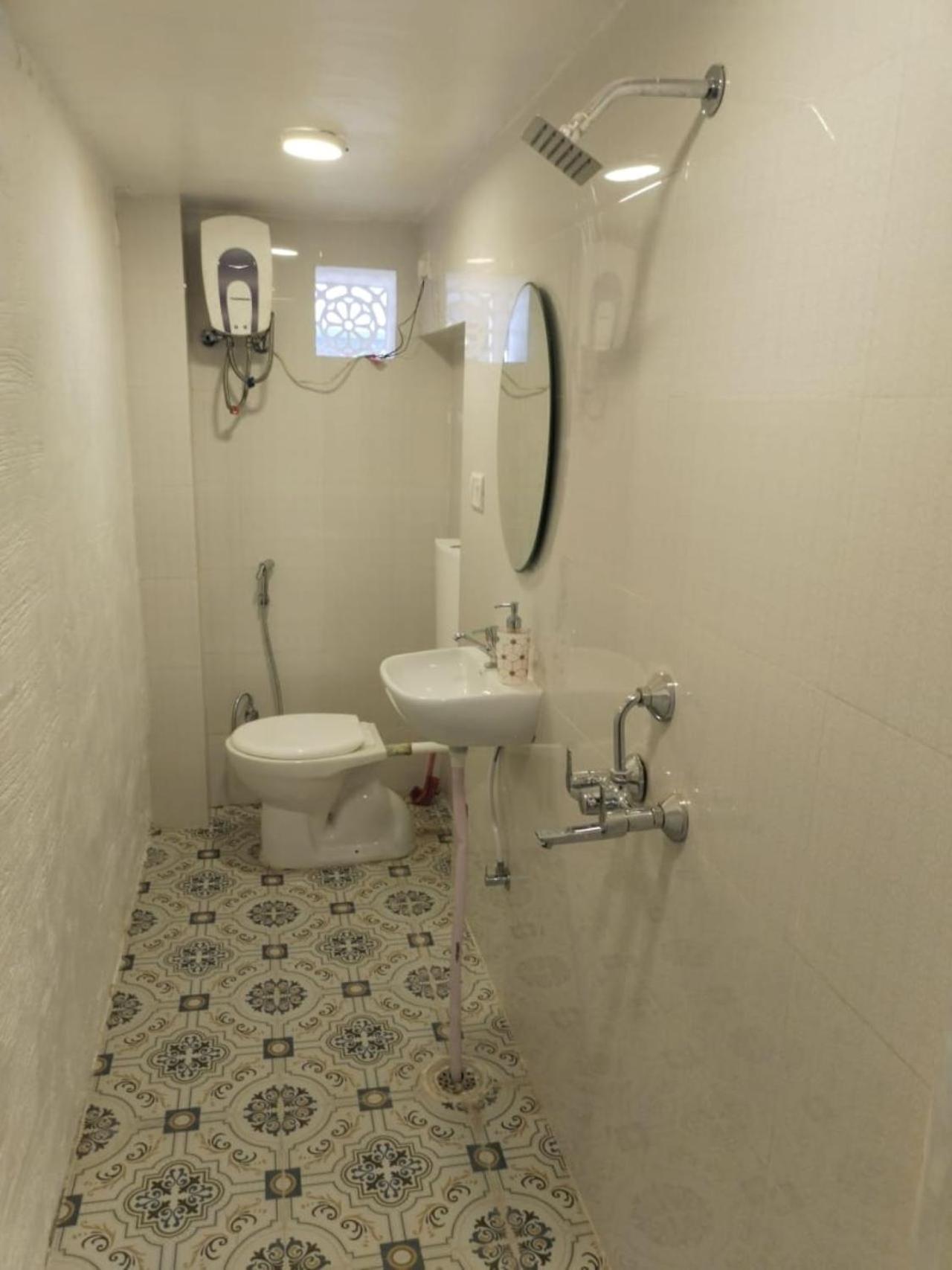 Janki Kunj Varanasi- 3 Room Home Exterior photo